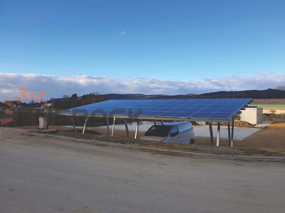 sistema de montaje solar impermeable para cochera