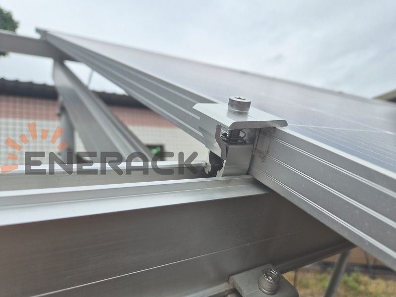 Inner and end integrated clamp kit