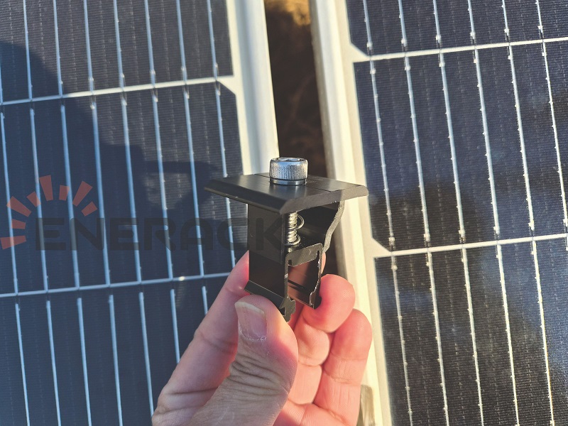 Inner and end integrated clamp kit