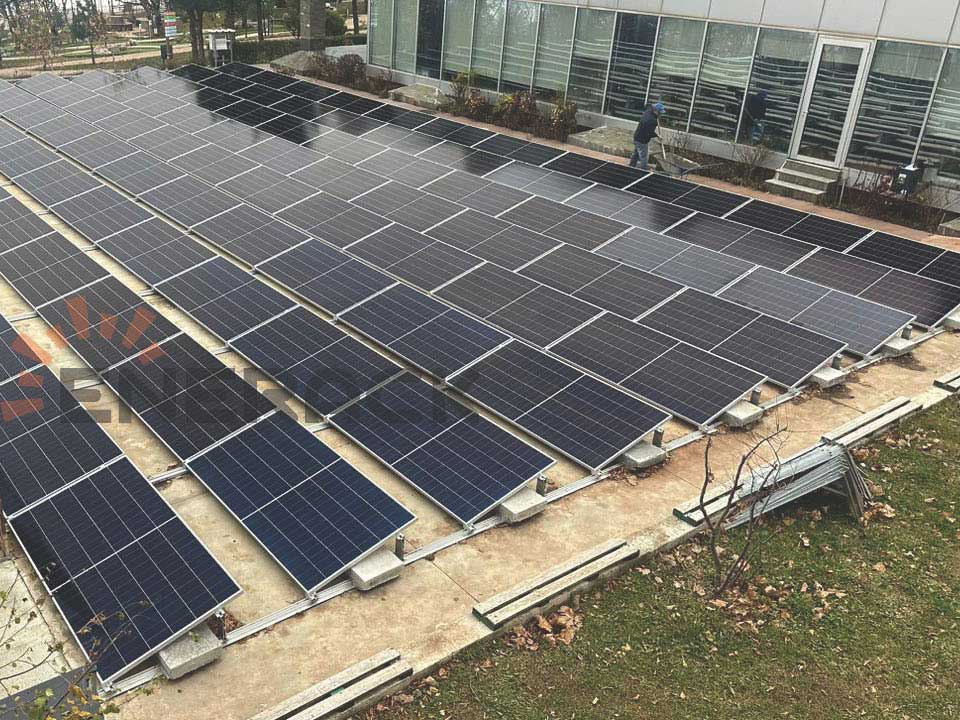 Sistema Ballasted-PRO de 50 KW en Albania